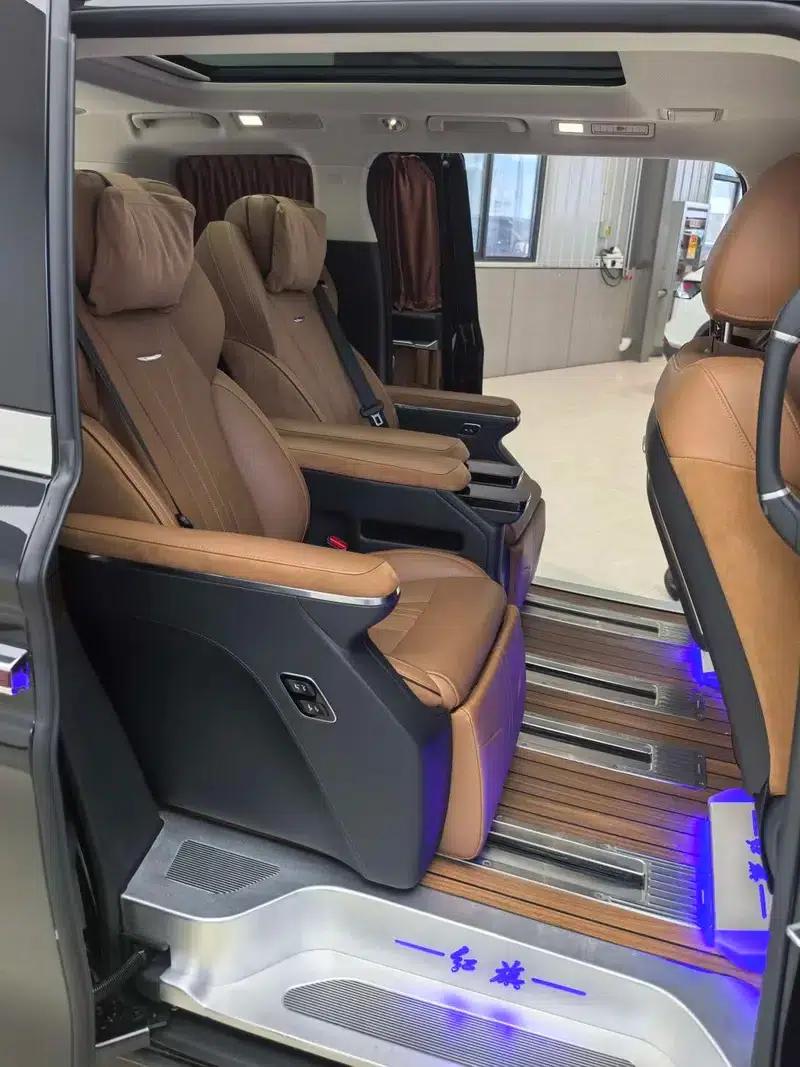 Hongqi HQ9 2024 Luxury Edition — миниатюра 9