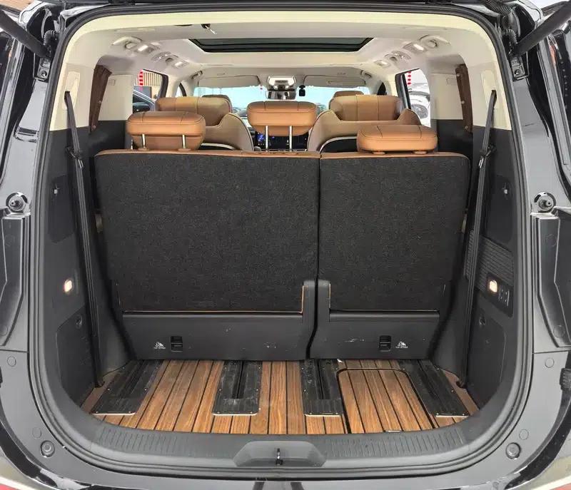 Hongqi HQ9 2024 Luxury Edition — миниатюра 10