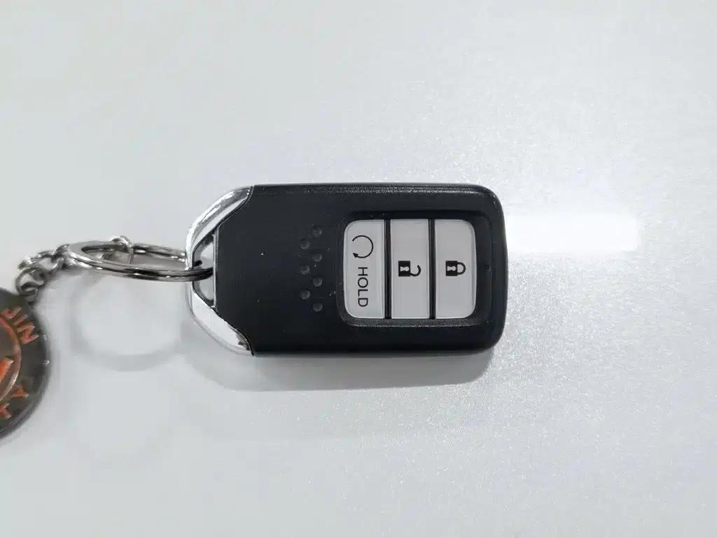 Honda CR-V 2021 240TURBO CVT 2WD Fashion Edition — миниатюра 19