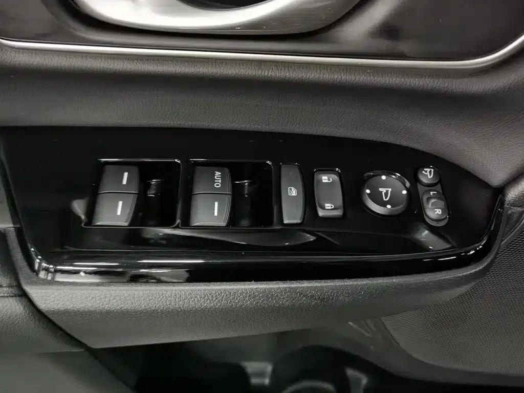 Honda CR-V 2021 240TURBO CVT 2WD Fashion Edition — миниатюра 9