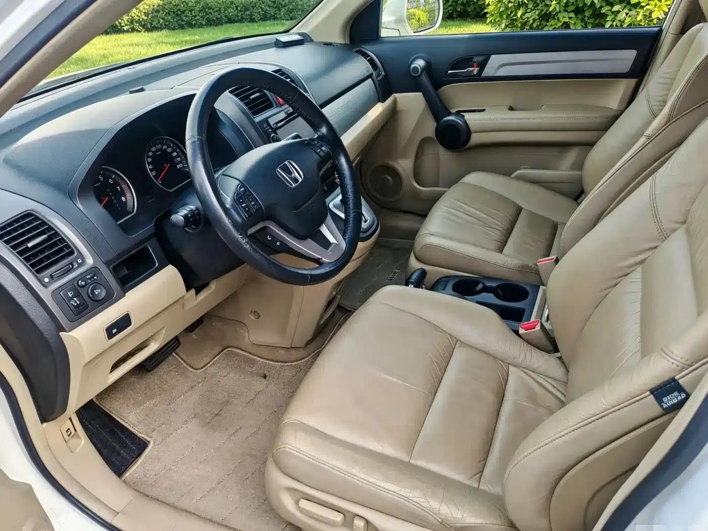 Honda CR-V 2010 2.4L Automatic 4WD Premium Navigation Edition — миниатюра 6