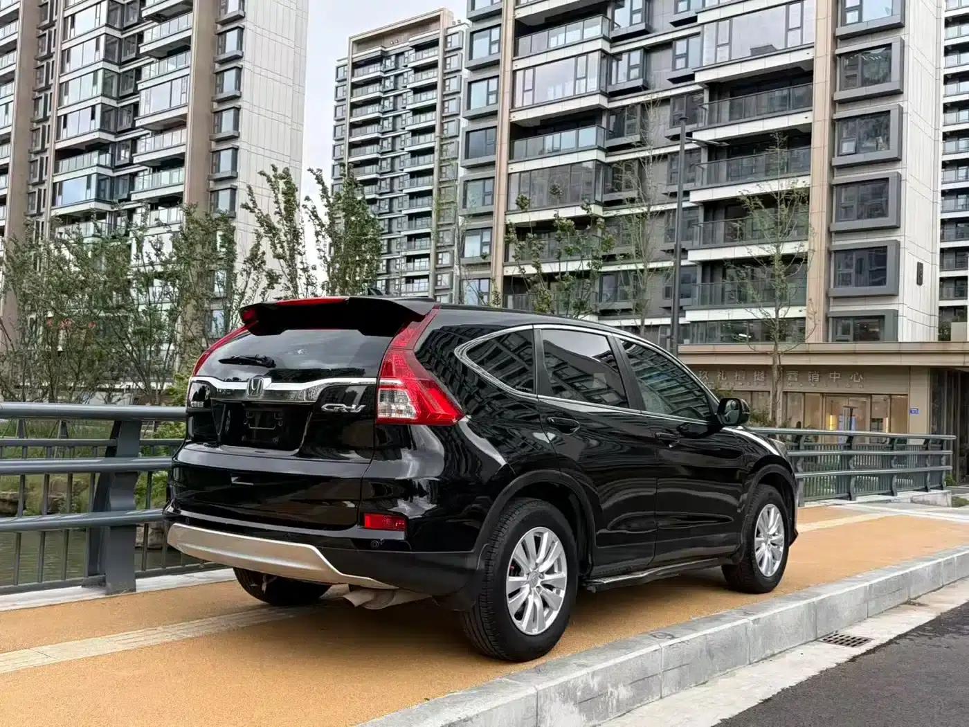 Honda CR-V 2016 2.0L 2WD Classic Edition — миниатюра 4