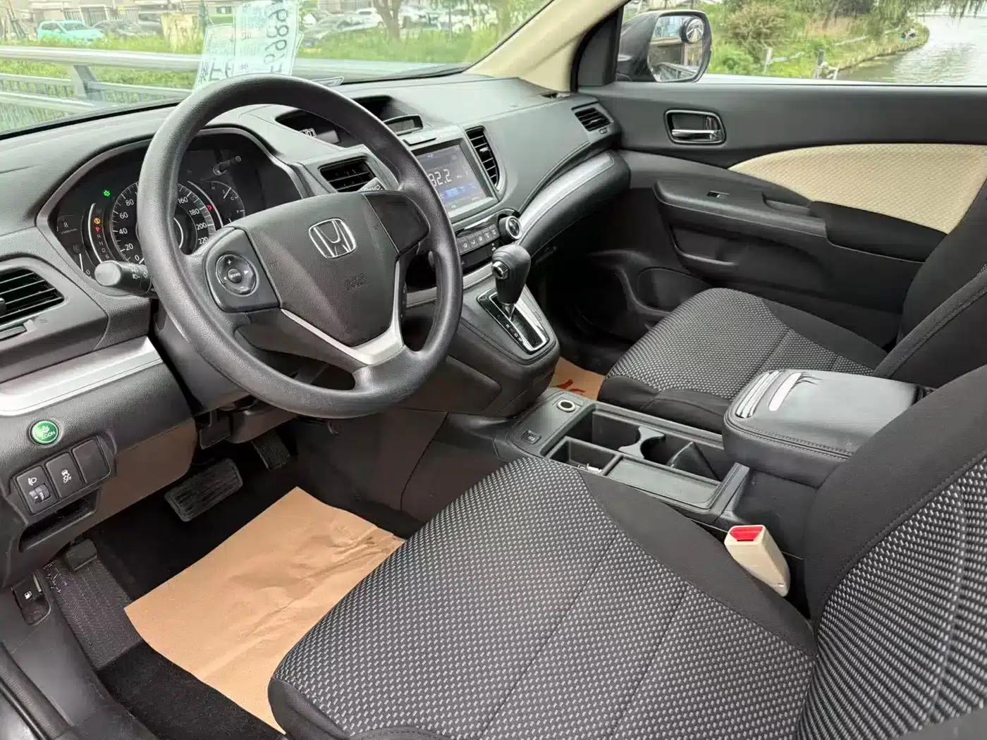 Honda CR-V 2016 2.0L 2WD Classic Edition — миниатюра 9