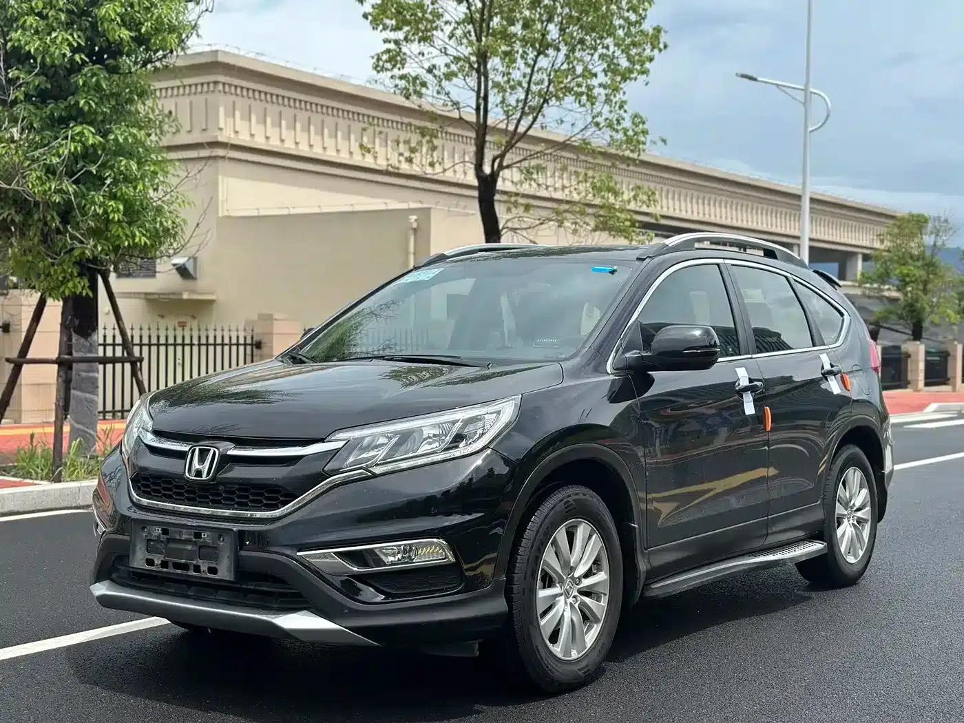 Honda CR-V 2016 2.0L 2WD Urban Edition — миниатюра 1