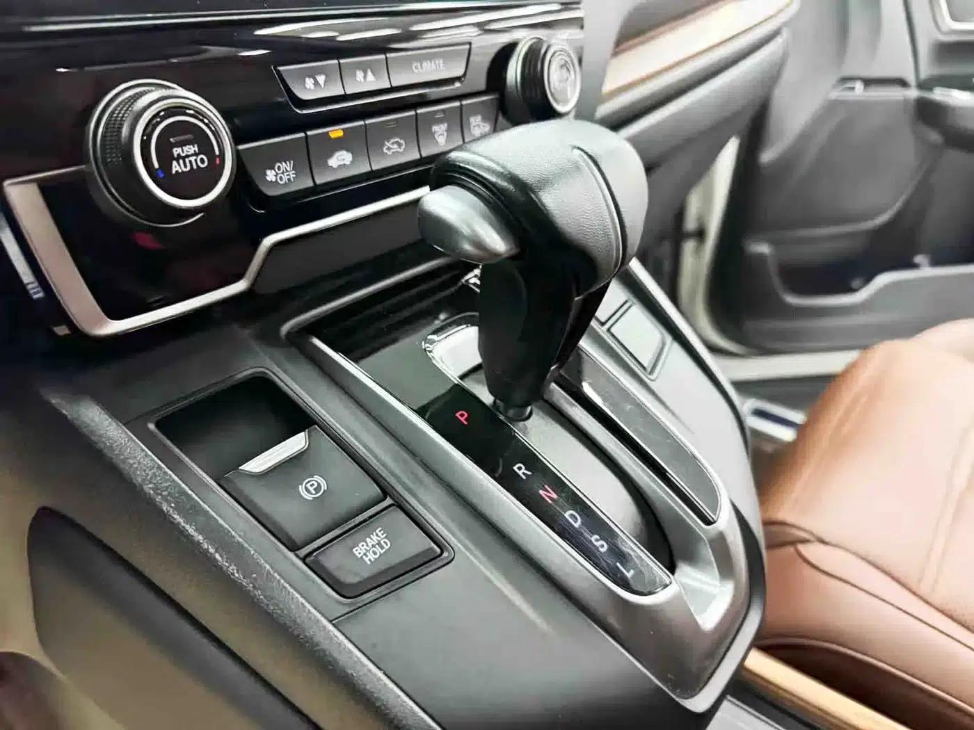 Honda CR-V 2021 240TURBO CVT 2WD Fashion Edition — миниатюра 11
