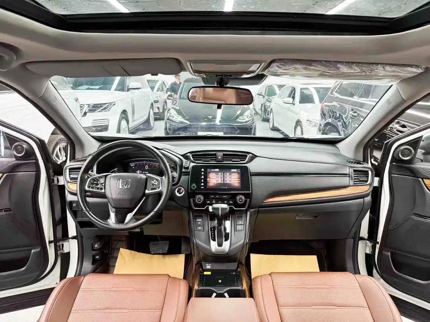Honda CR-V 2021 240TURBO CVT 2WD Fashion Edition — миниатюра 9