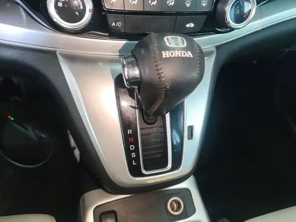 Honda CR-V 2016 2.0L 2WD Urban Edition — миниатюра 14