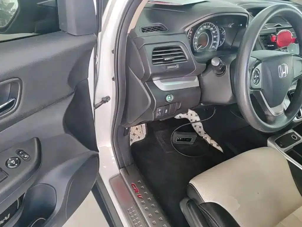 Honda CR-V 2016 2.0L 2WD Urban Edition — миниатюра 16