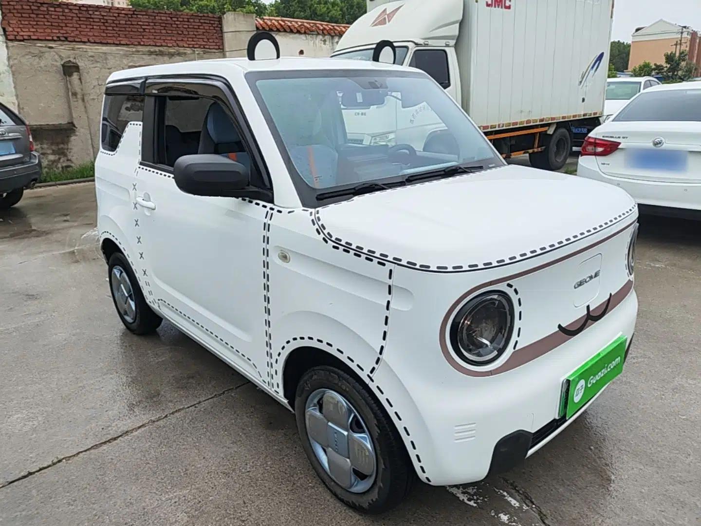 Geely Galaxy Panda 2024 Panda Mini 200km Endurance Bear — миниатюра 3