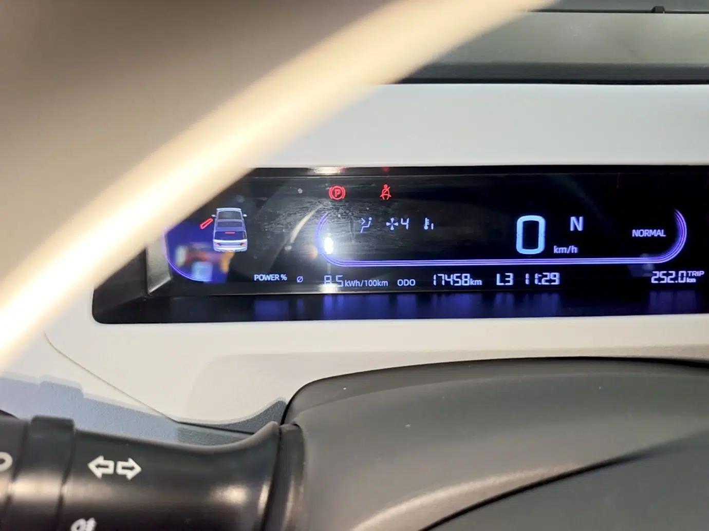 Geely Galaxy Panda 2023 Panda Mini 200km Endurance Bear — миниатюра 14