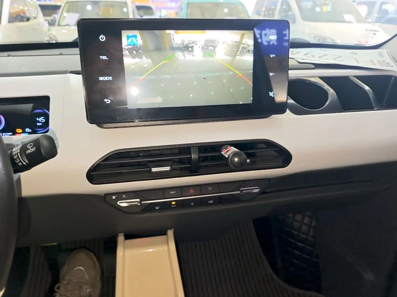Geely Galaxy Panda 2023 Panda Mini 200km Endurance Bear — миниатюра 15