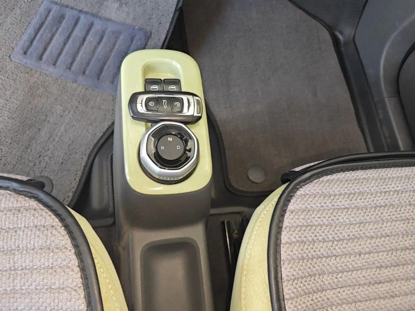 Geely Galaxy Panda 2023 Panda Mini 200km Endurance Bear — миниатюра 21
