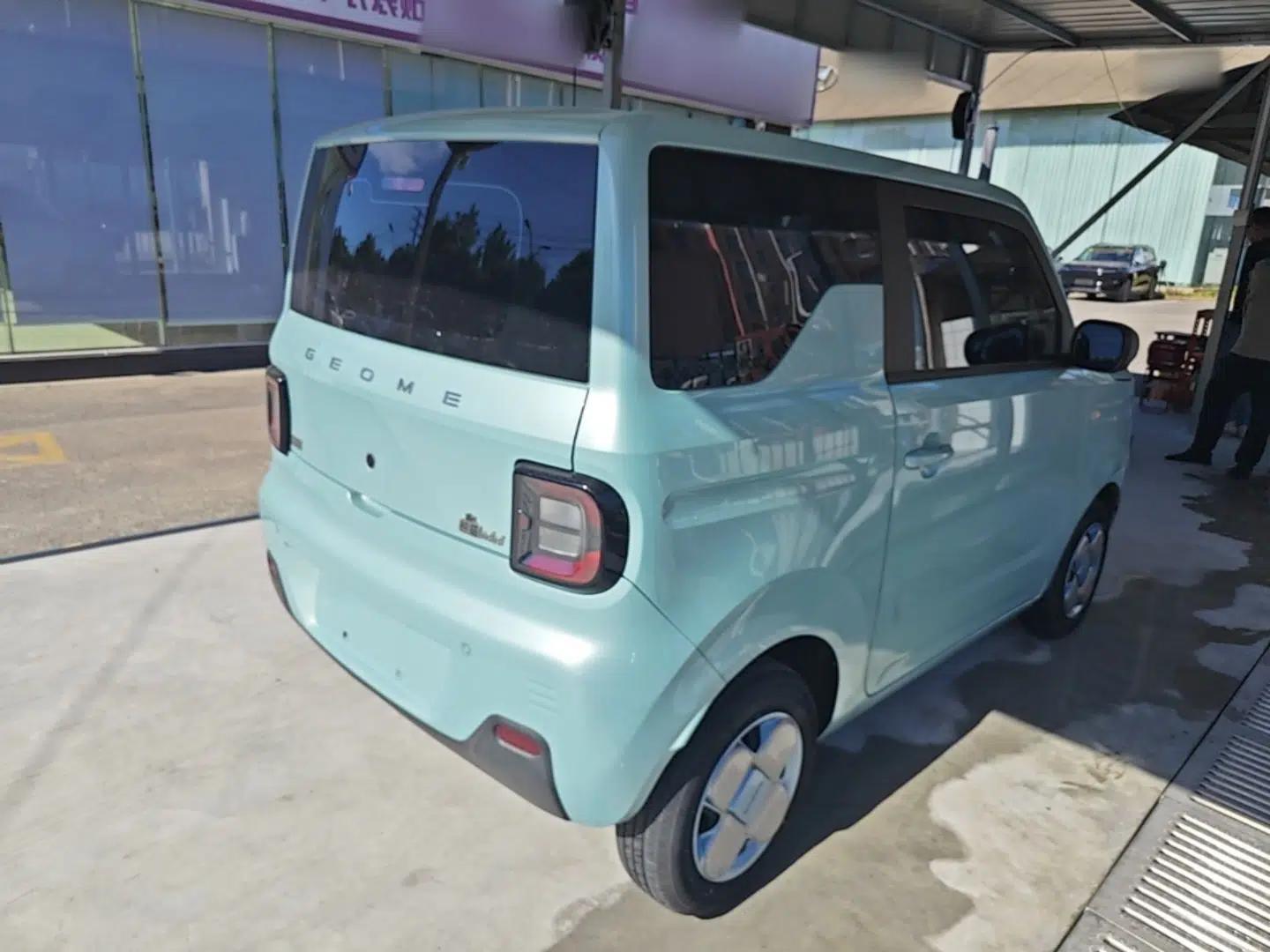 Geely Galaxy Panda 2023 Panda Mini 200km Endurance Bear — миниатюра 6