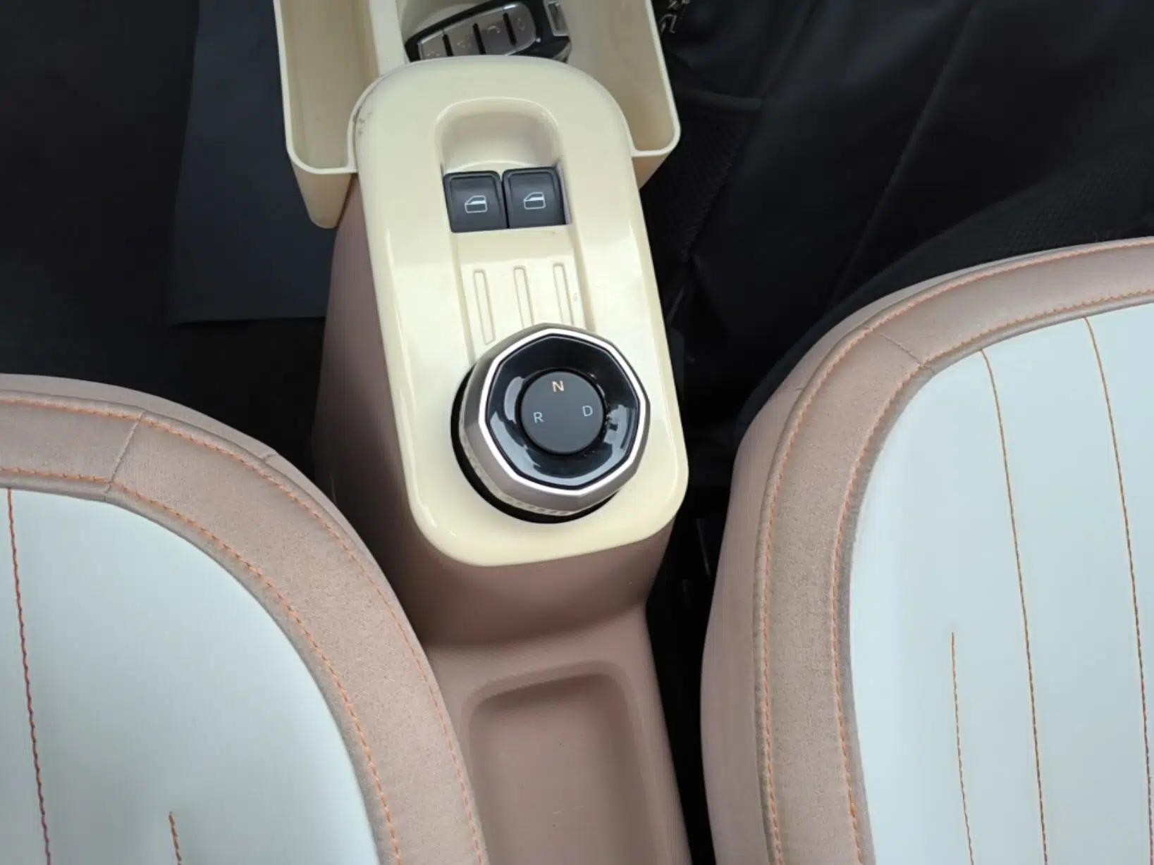 Geely Galaxy Panda 2023 Panda Mini 200km Endurance Bear — миниатюра 16