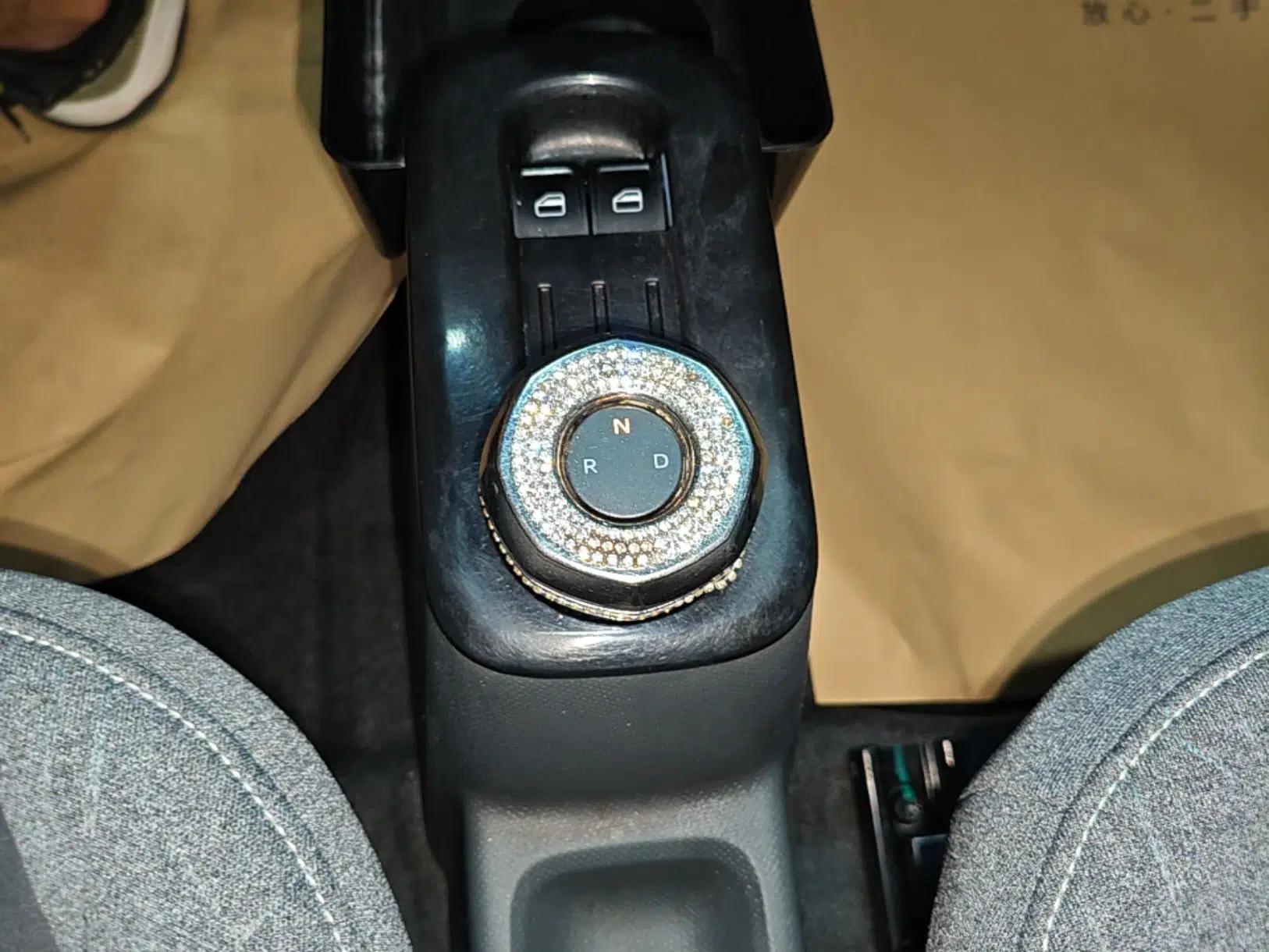 Geely Galaxy Panda 2023 Panda Mini 200km Endurance Bear — миниатюра 16