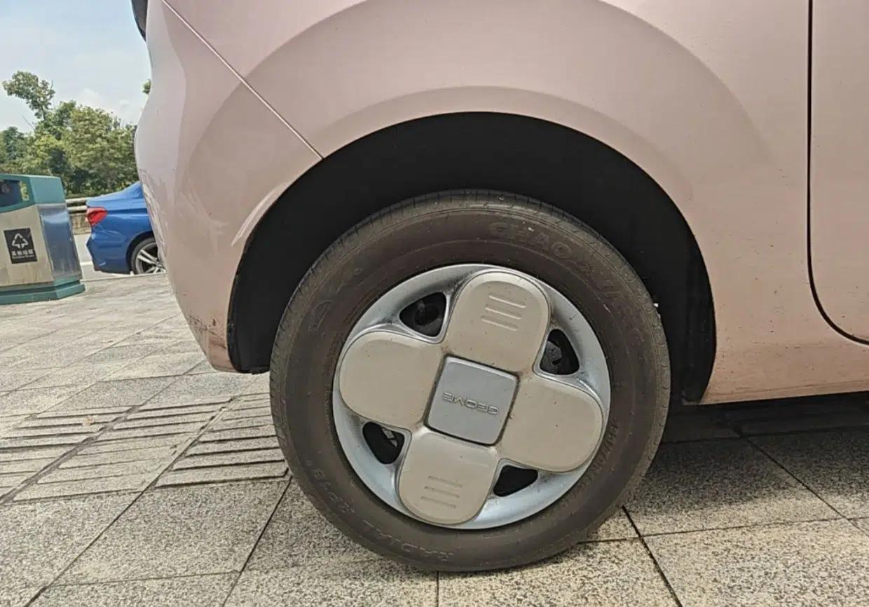 Geely Galaxy Panda 2024 Panda Mini 200km Endurance Bear — миниатюра 11