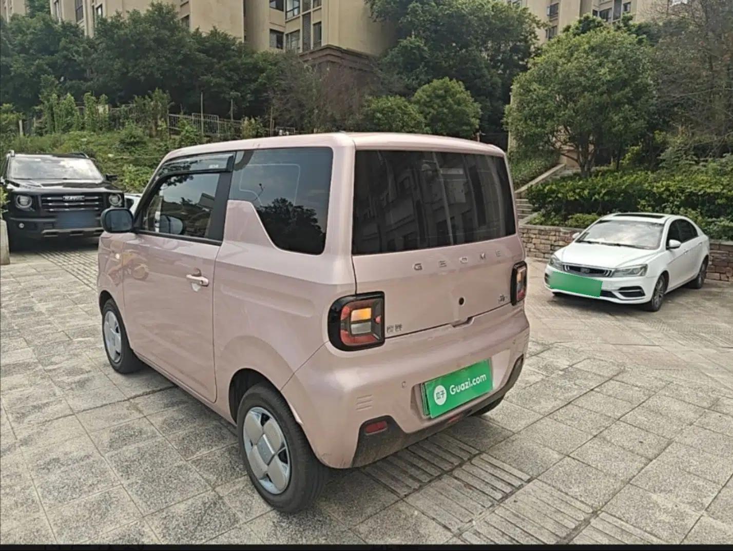 Geely Galaxy Panda 2024 Panda Mini 200km Endurance Bear — миниатюра 4