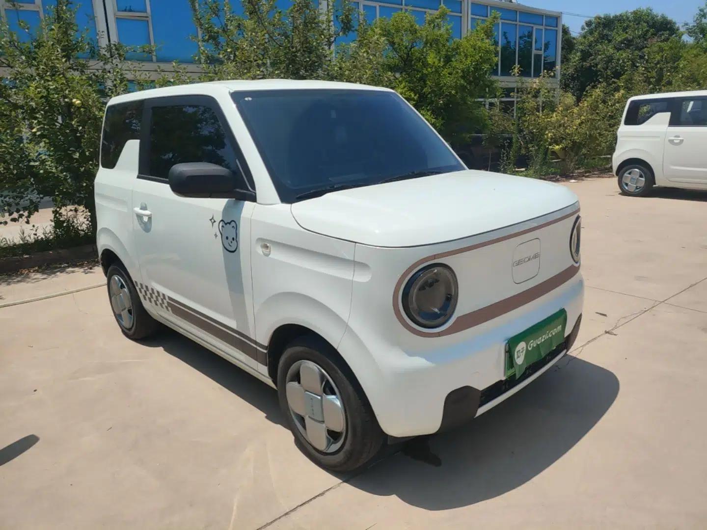 Geely Galaxy Panda 2024 Panda Mini 200km Endurance Bear — миниатюра 3