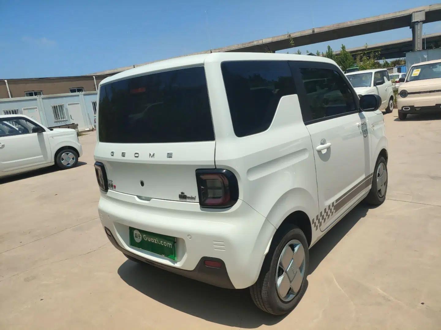 Geely Galaxy Panda 2024 Panda Mini 200km Endurance Bear — миниатюра 6