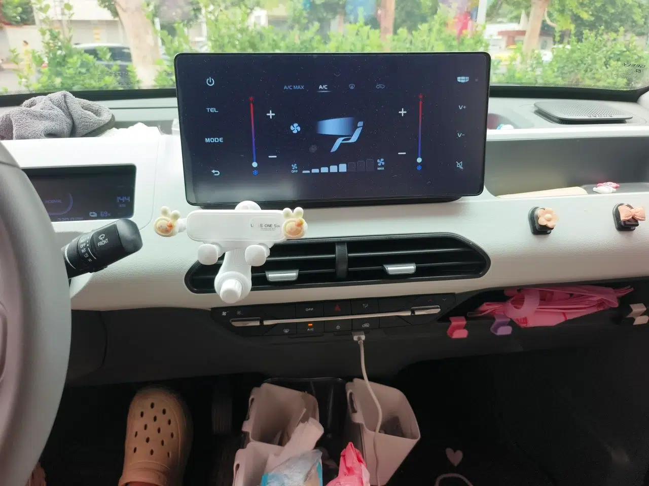 Geely Galaxy Panda 2024 Panda Mini 200km Endurance Bear — миниатюра 13