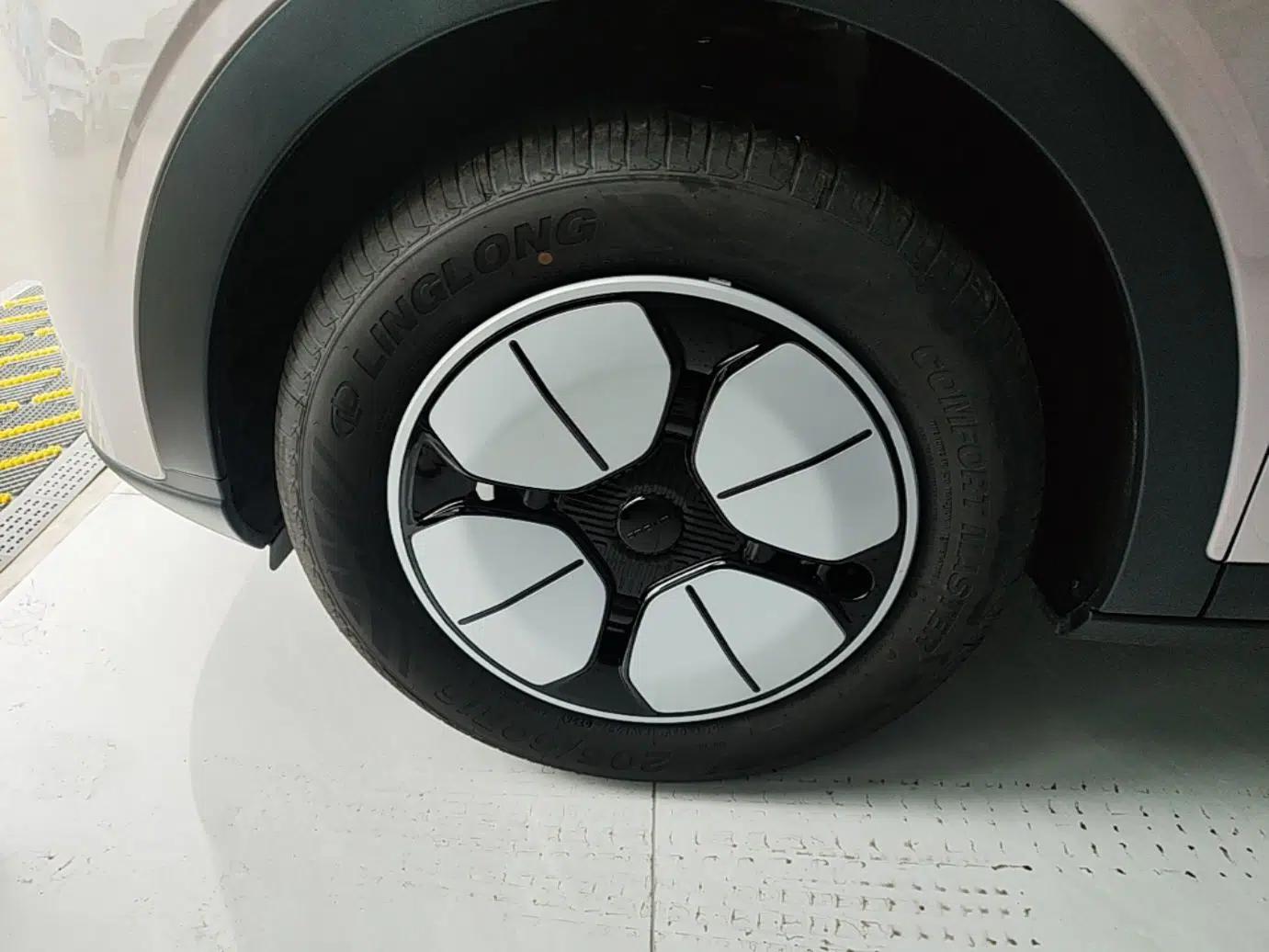 Geely Galaxy Geome 2026 Model 310km Youth Edition — миниатюра 10