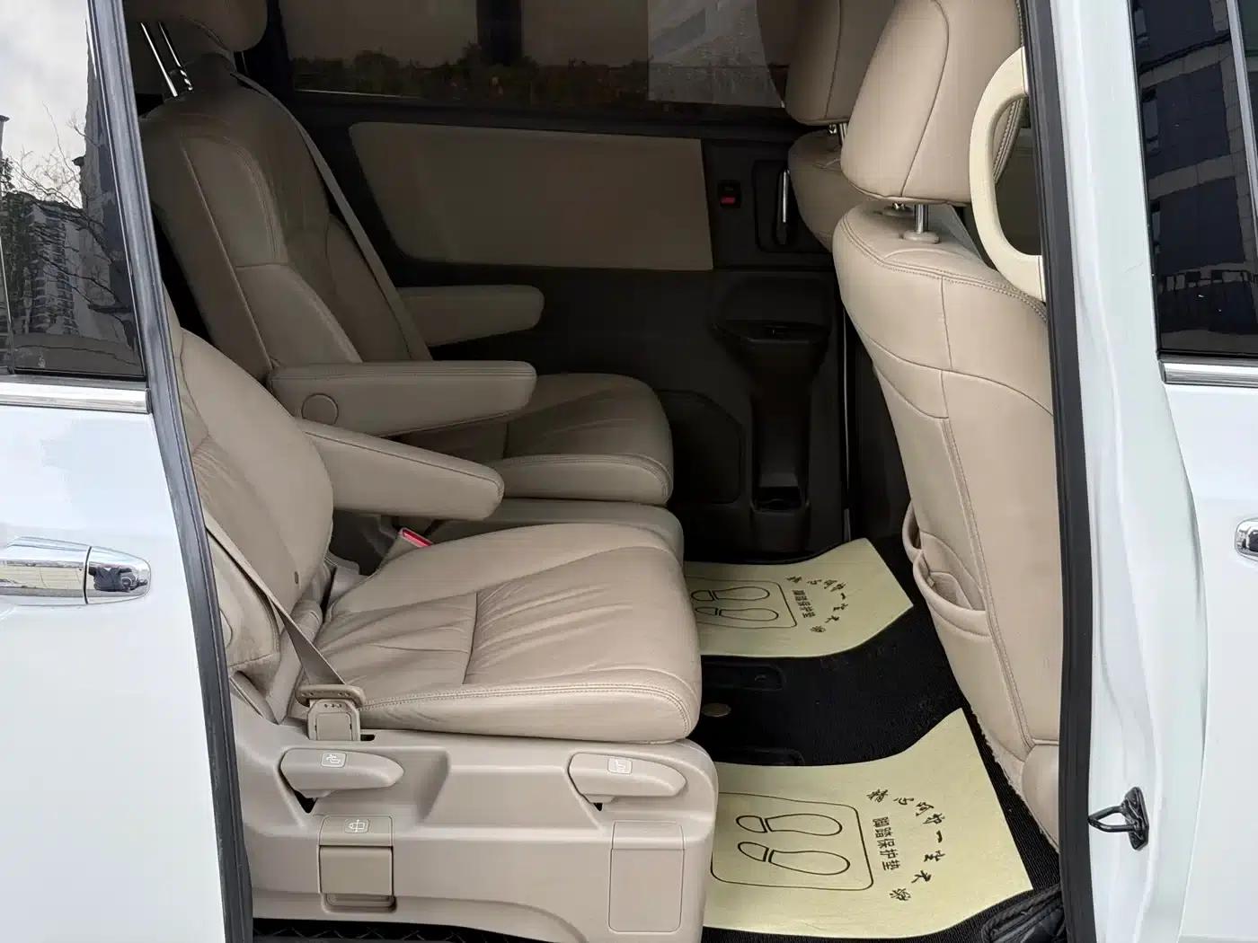 2015 Odyssey Facelift 2.4L Luxury Edition — миниатюра 11