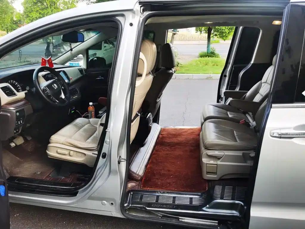 Odyssey 2015 2.4L Smart Edition — миниатюра 8