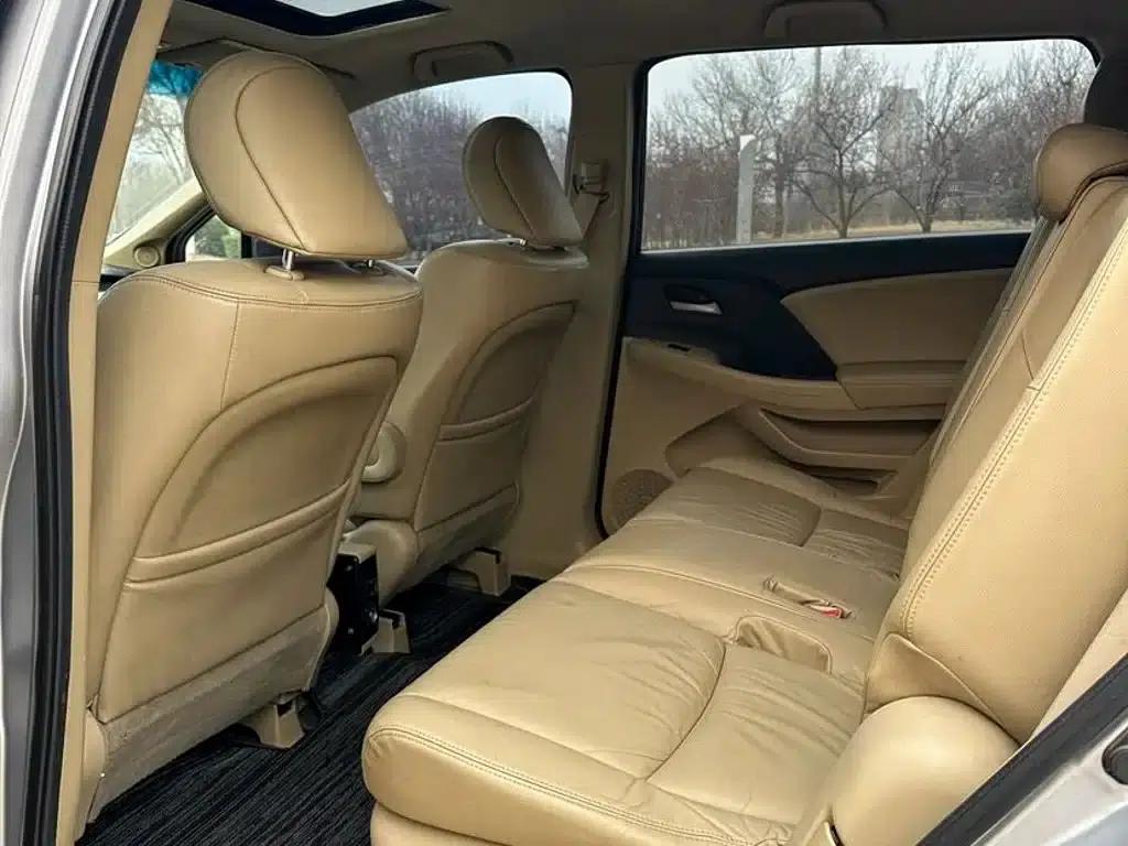 2011 Honda Odyssey 2.4L Luxury Edition — миниатюра 7