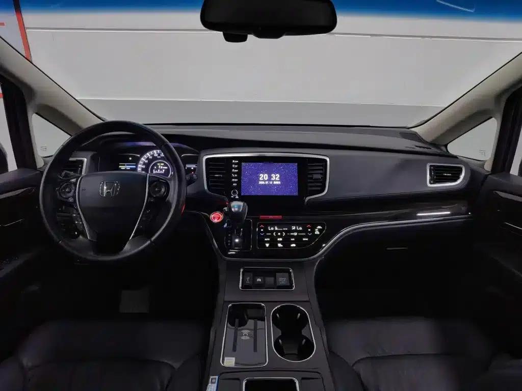 Odyssey 2019 2.0L Elite Edition — миниатюра 5