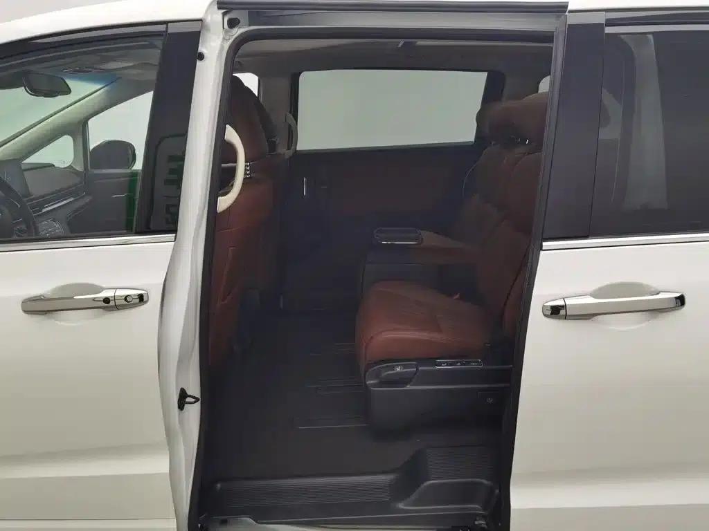 2022 Odyssey 2.0L e:HEV Elite Supreme Edition — миниатюра 15
