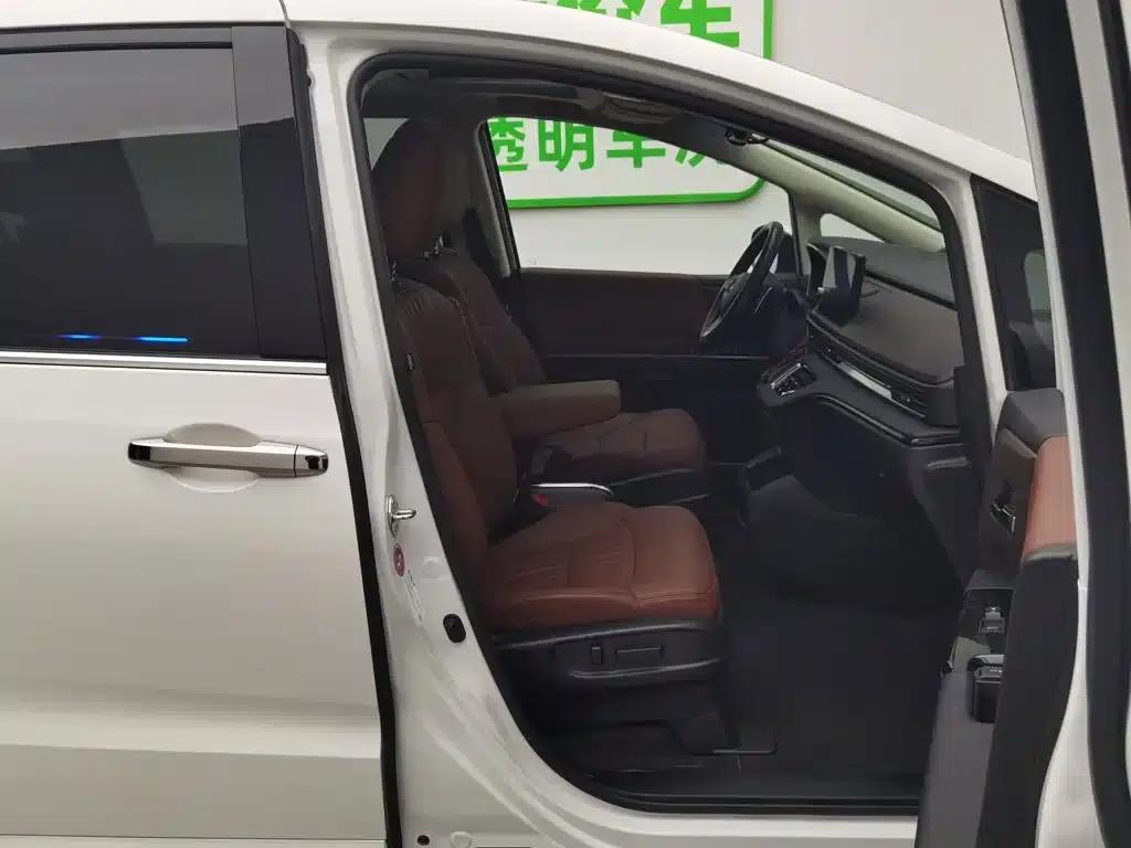 2022 Odyssey 2.0L e:HEV Elite Supreme Edition — миниатюра 23