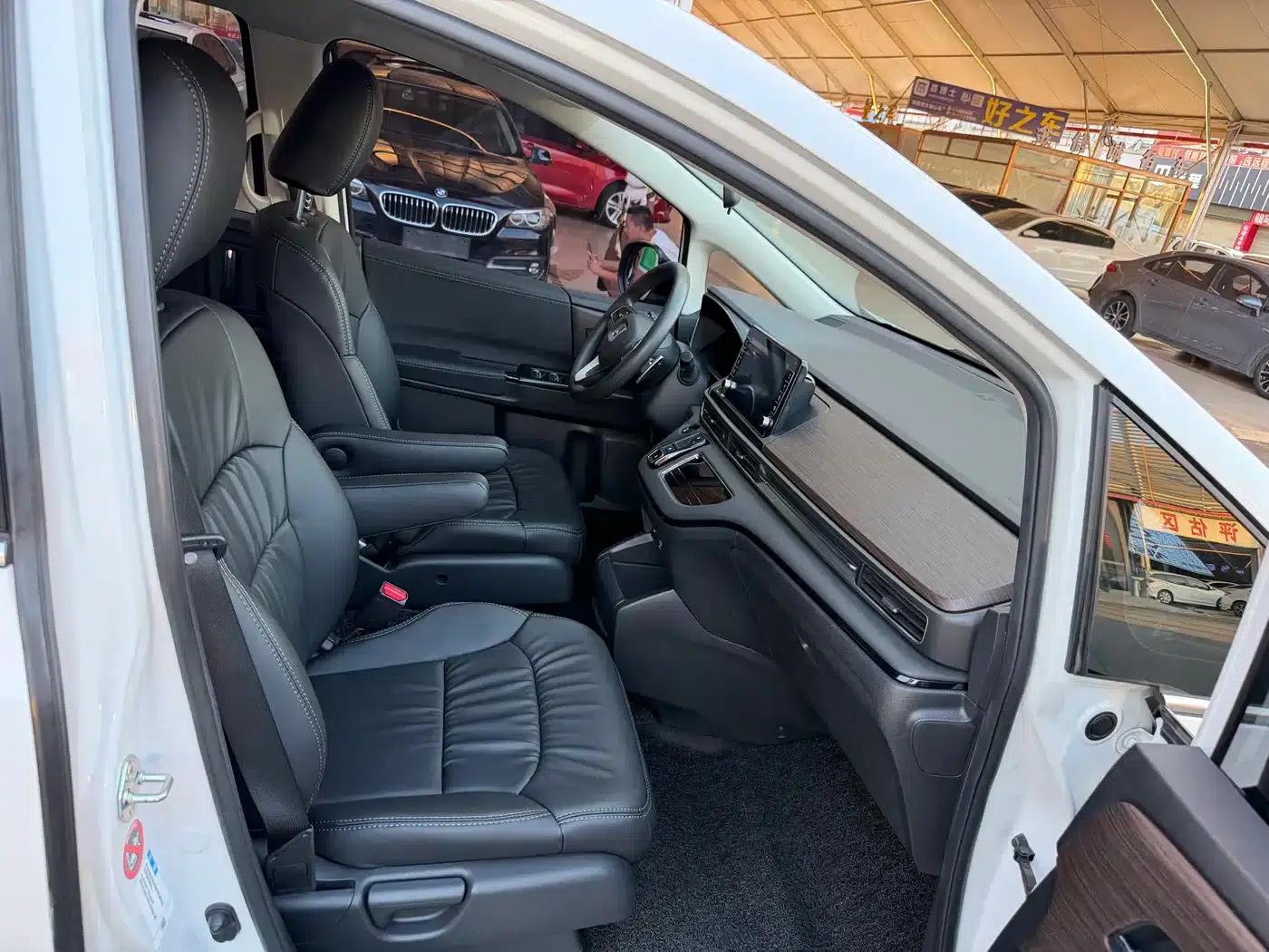 Odyssey 2024 2.0L e:HEV Elite Enjoy Edition — миниатюра 15