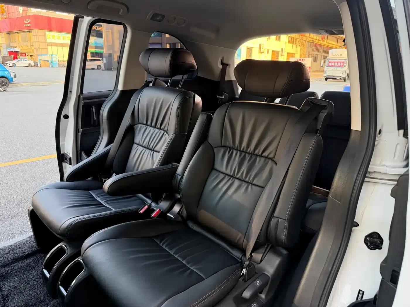 Odyssey 2024 2.0L e:HEV Elite Enjoy Edition — миниатюра 27