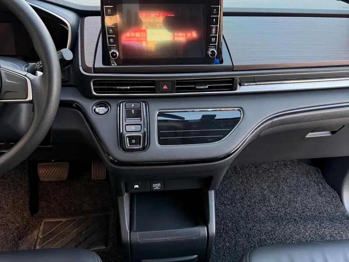 Odyssey 2024 2.0L e:HEV Elite Enjoy Edition — миниатюра 33