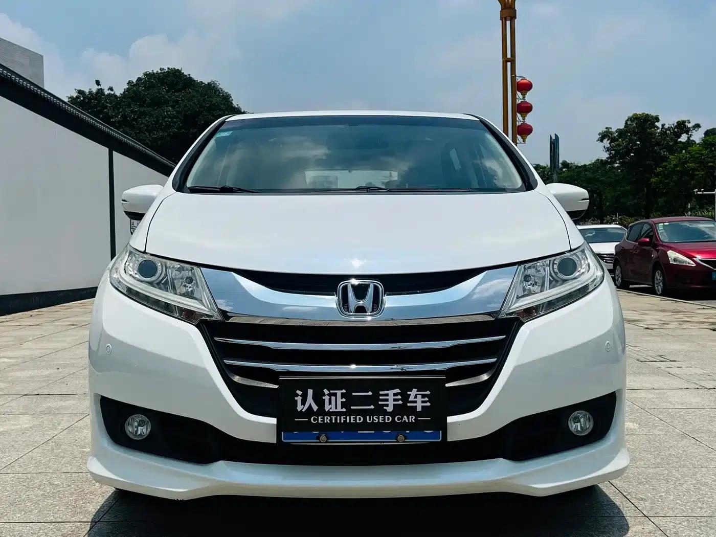 2017 Odyssey 2.4L Luxury Edition — миниатюра 2