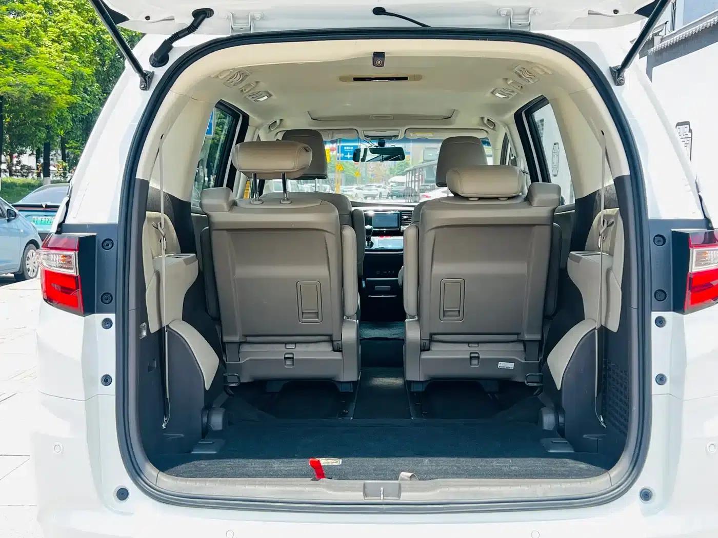 2017 Odyssey 2.4L Luxury Edition — миниатюра 8