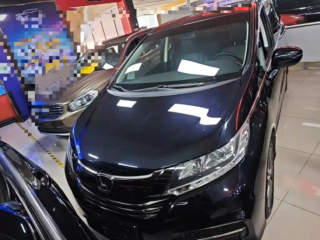 2018 Odyssey 2.4L Luxury Edition — миниатюра 3