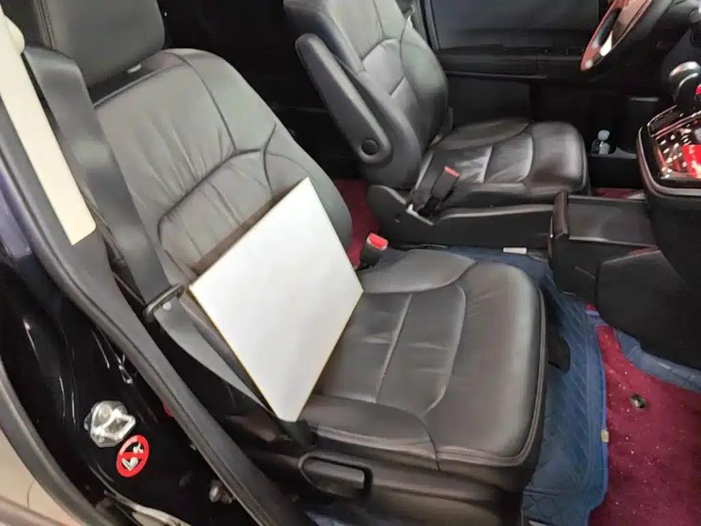 2018 Odyssey 2.4L Luxury Edition — миниатюра 25