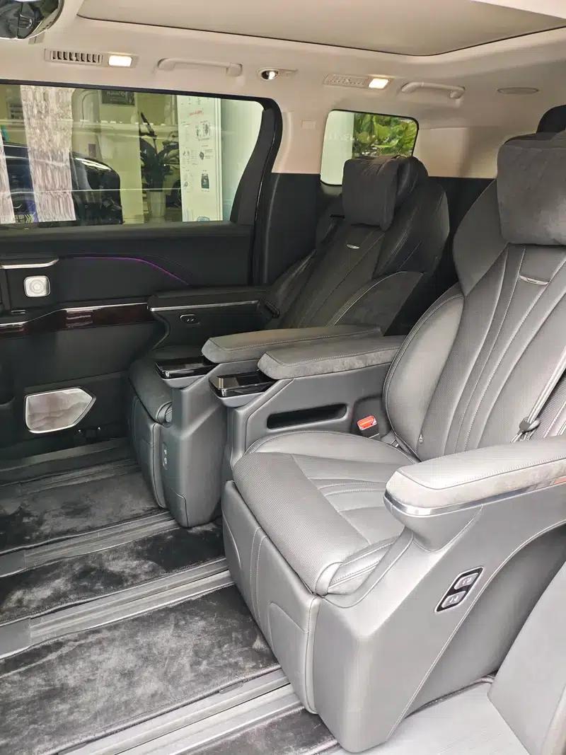 Hongqi HQ9 PHEV 2024 AWD Luxury Edition — миниатюра 10