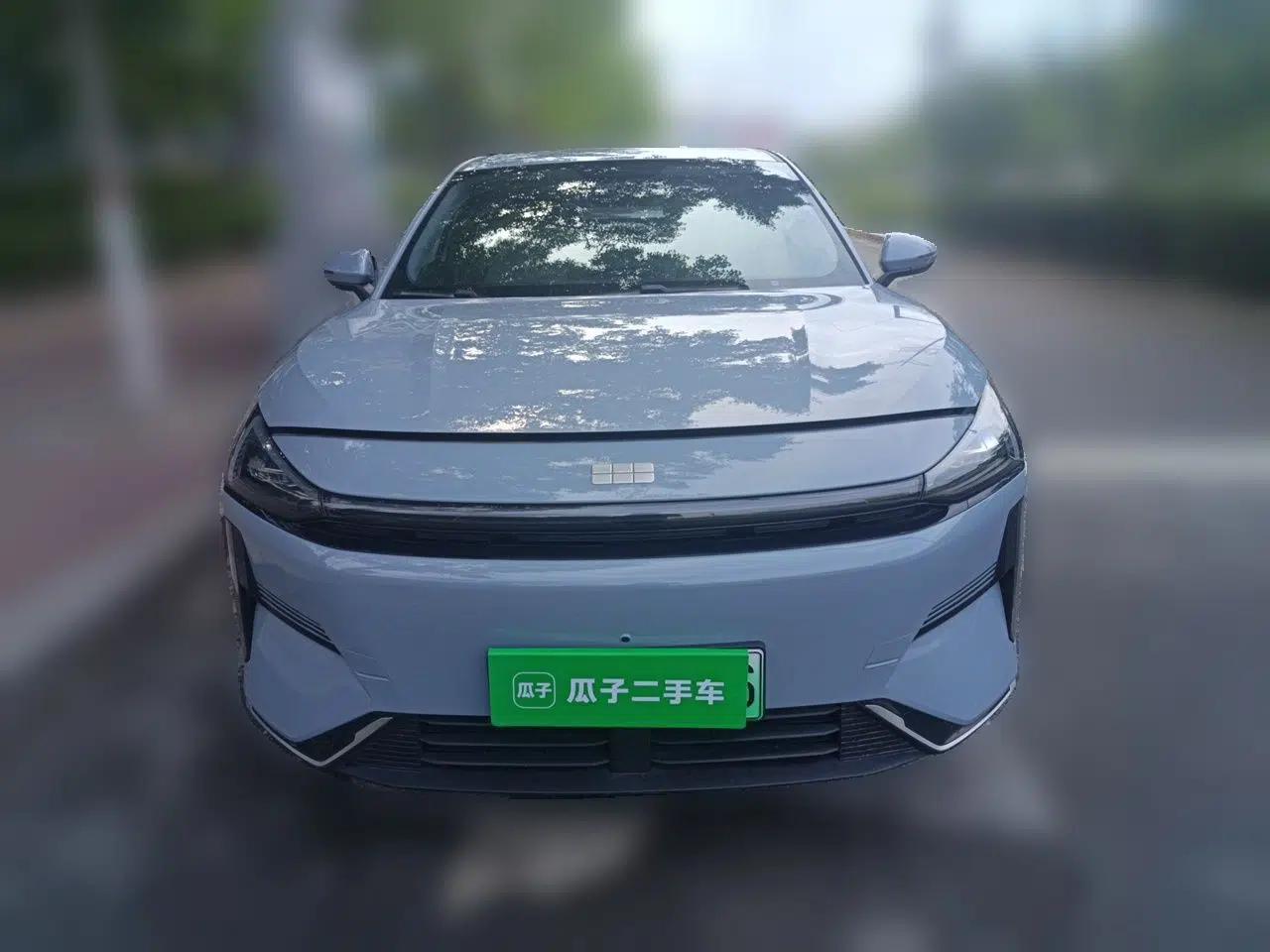 Geely Galaxy L6 2025 EM-i 140km Long-Range Version — миниатюра 2