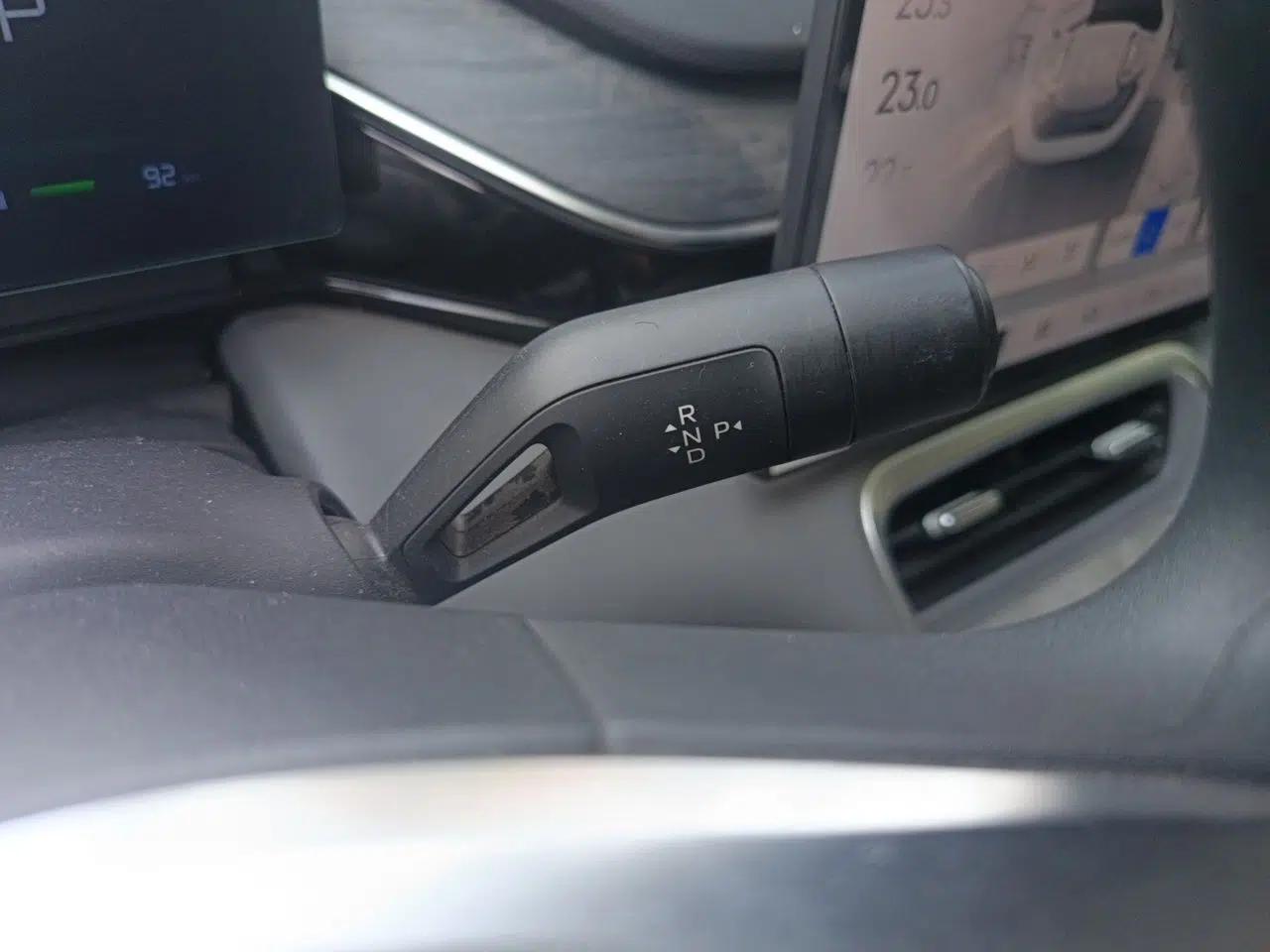 Geely Galaxy L6 2025 EM-i 140km Long-Range Version — миниатюра 14