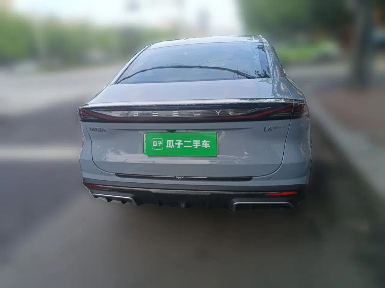 Geely Galaxy L6 2025 EM-i 140km Long-Range Version — миниатюра 5