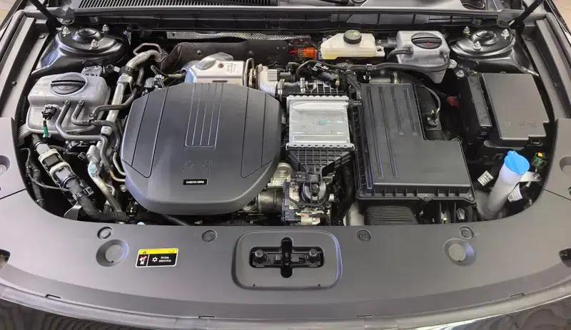 Hongqi H5 PHEV 2025 Model 170 Super Hybrid — миниатюра 6