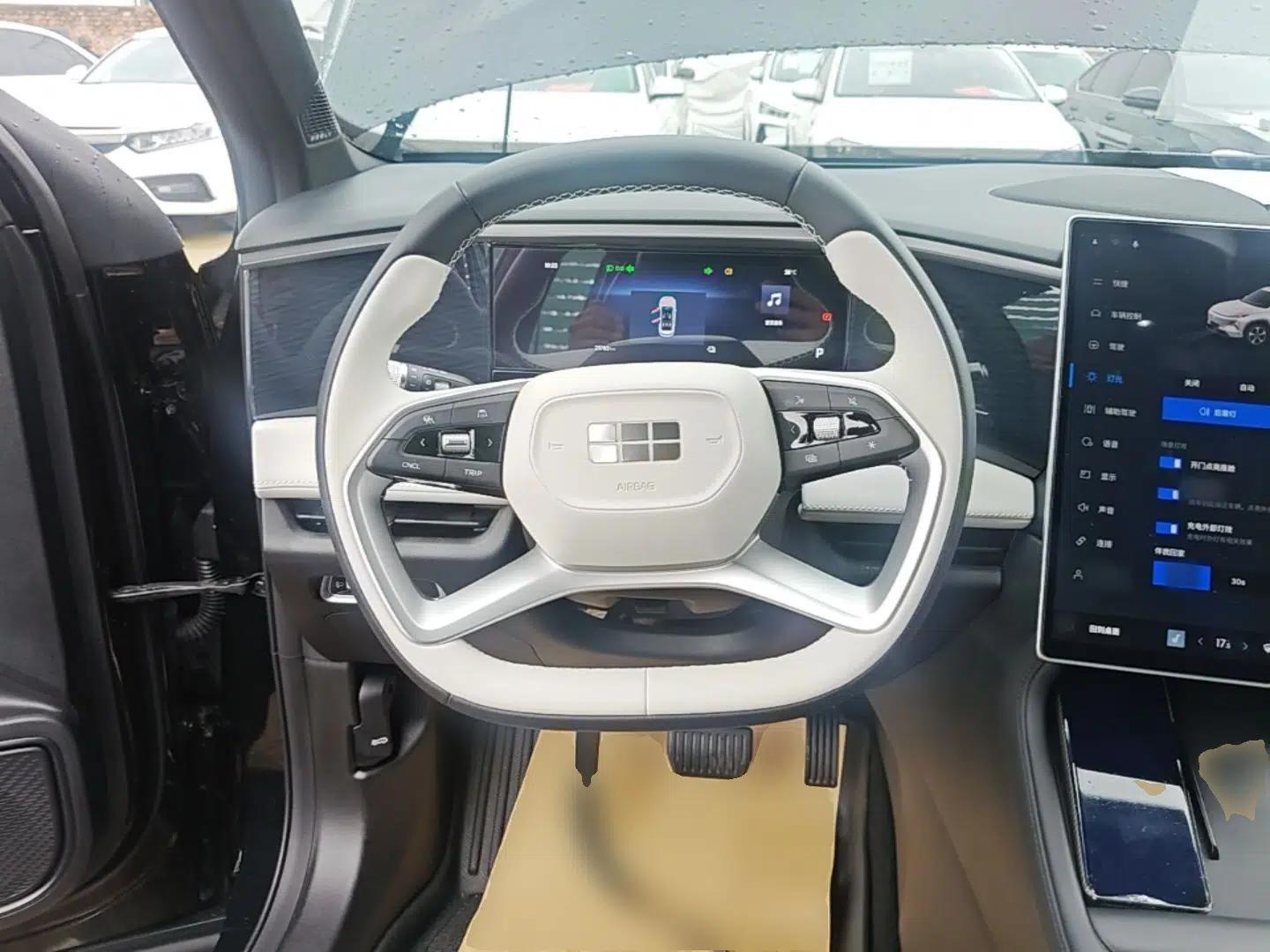 Geely Galaxy L7 2024 1.5T 115 km PLUS Dragon Edition — миниатюра 13