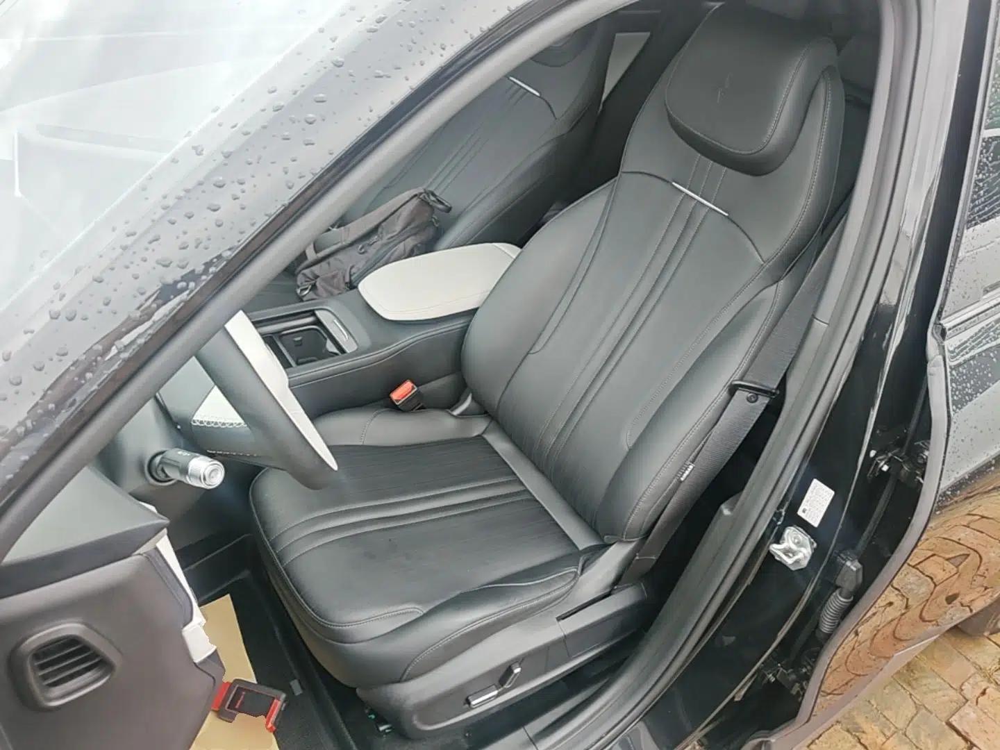 Geely Galaxy L7 2024 1.5T 115 km PLUS Dragon Edition — миниатюра 17