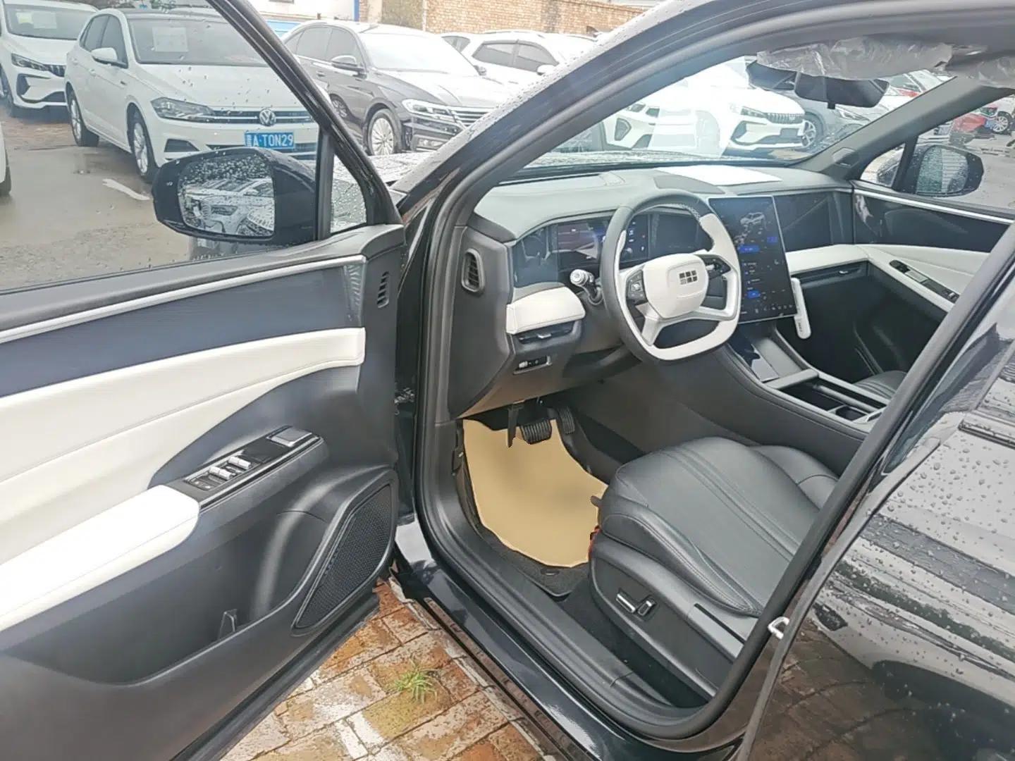 Geely Galaxy L7 2024 1.5T 115 km PLUS Dragon Edition — миниатюра 18