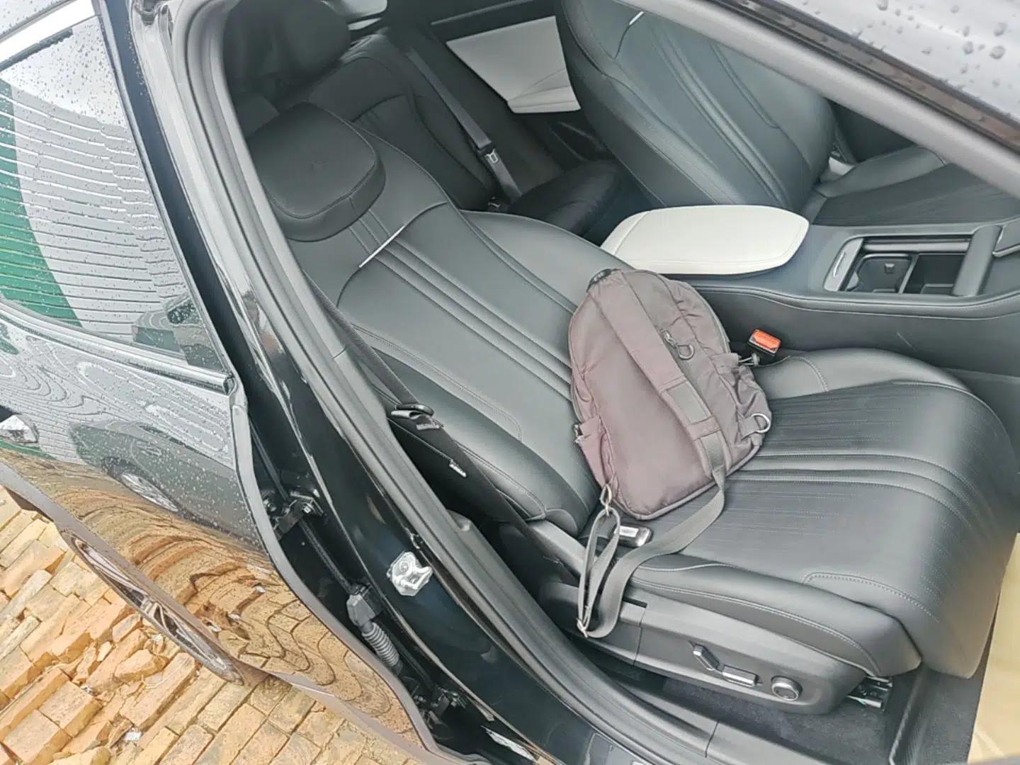 Geely Galaxy L7 2024 1.5T 115 km PLUS Dragon Edition — миниатюра 19