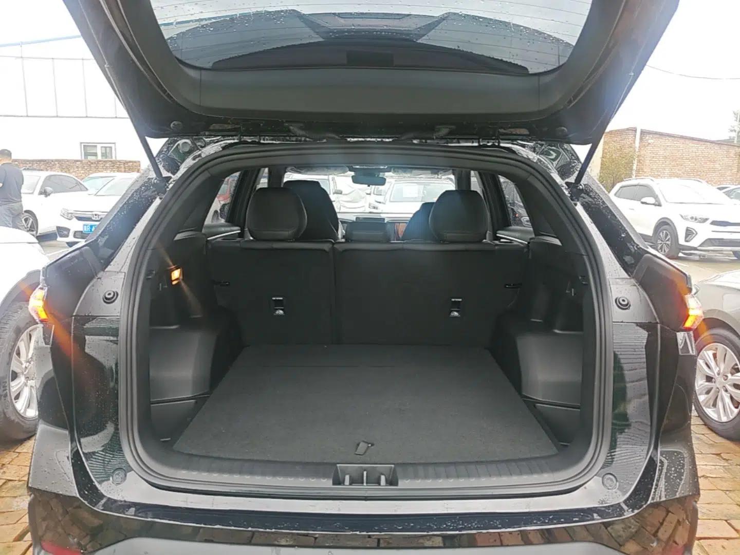 Geely Galaxy L7 2024 1.5T 115 km PLUS Dragon Edition — миниатюра 22