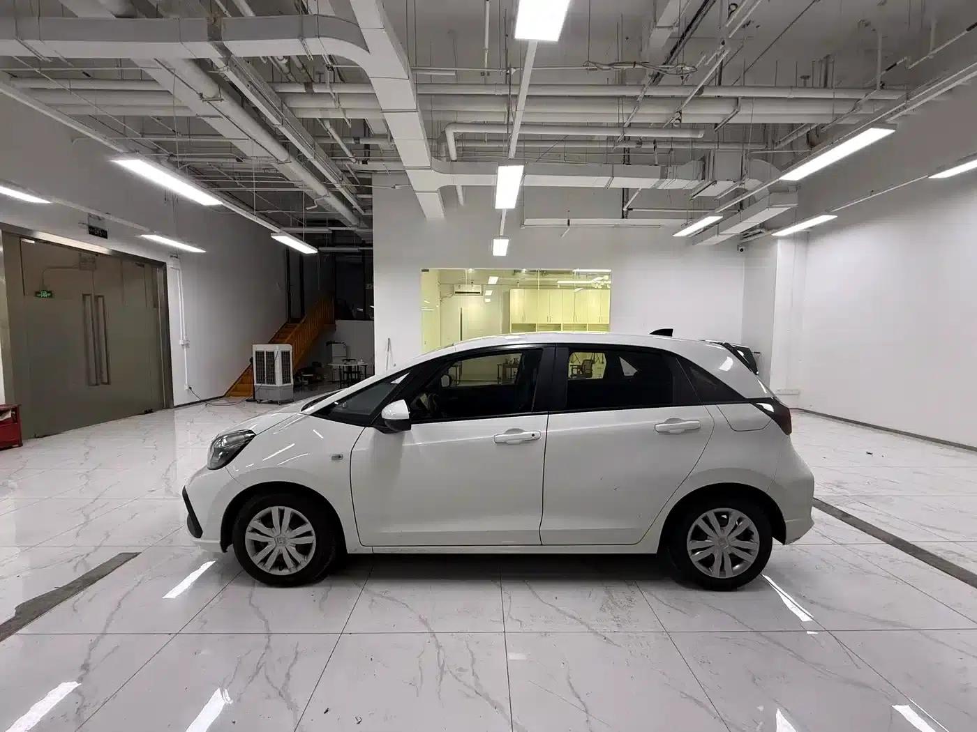 Honda Fit 2021 1.5L CVT Trend Edition — миниатюра 3