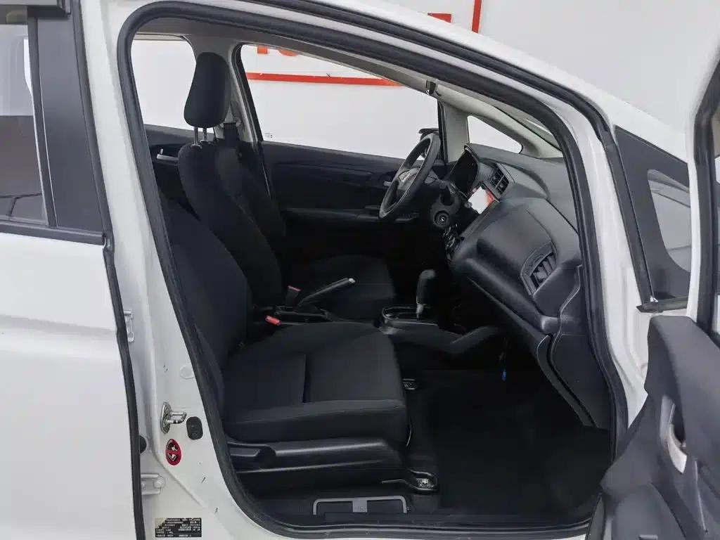 Honda Fit 2016 1.5L LX CVT Comfort — миниатюра 23